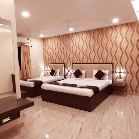 Hotel Veeras Residency Pondicherry Exterior foto